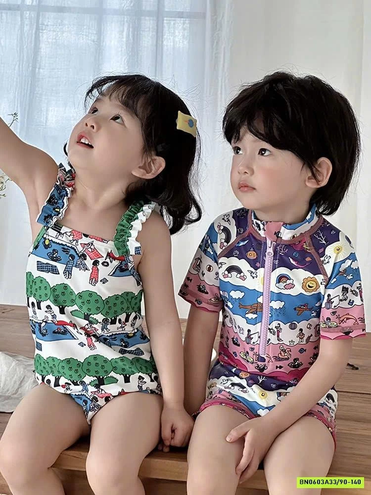 COUPLE BƠI IN HÌNH NGỘ NGHĨNH