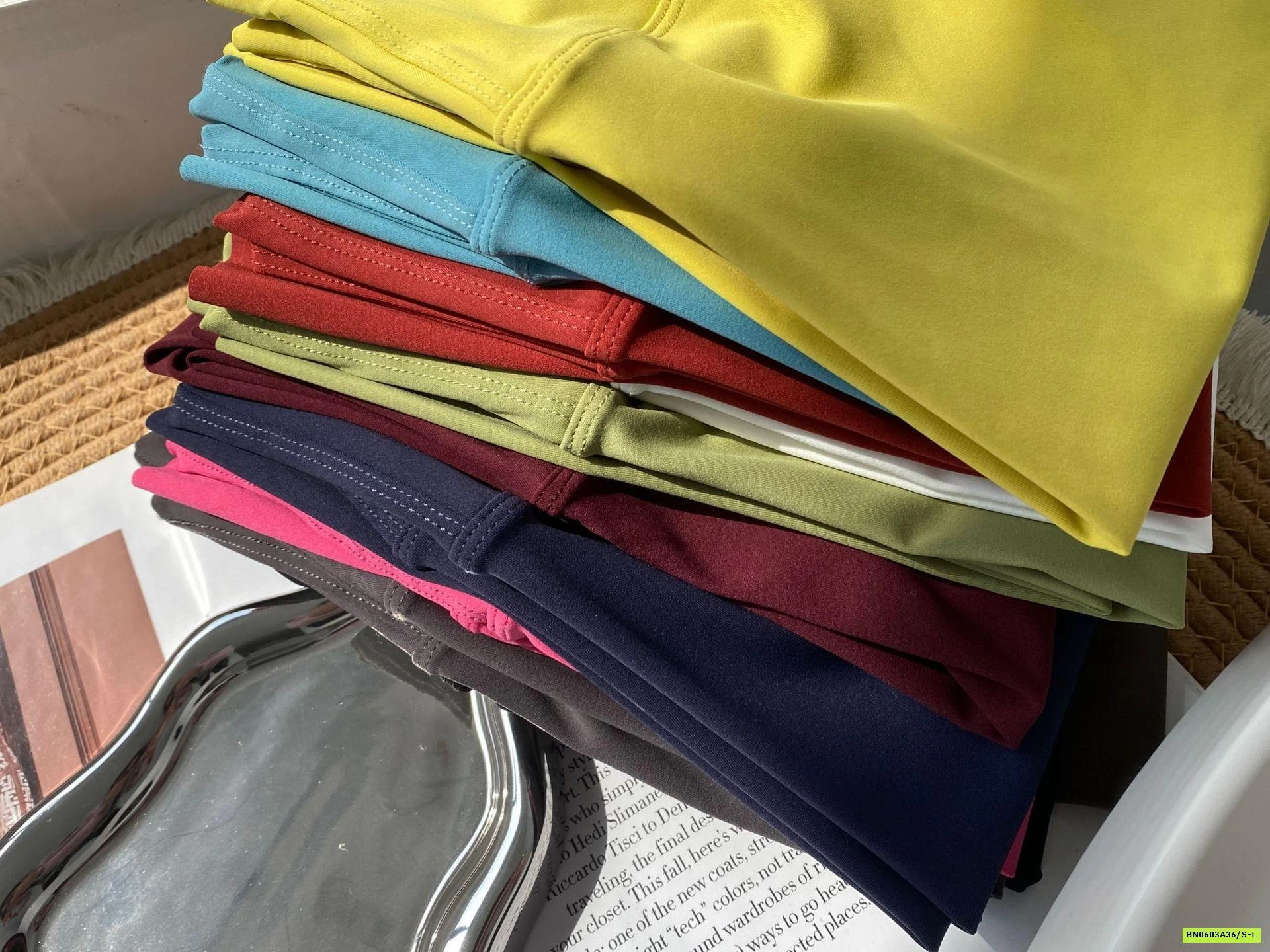 LEGGING ĐÙI TRƠN MÀU