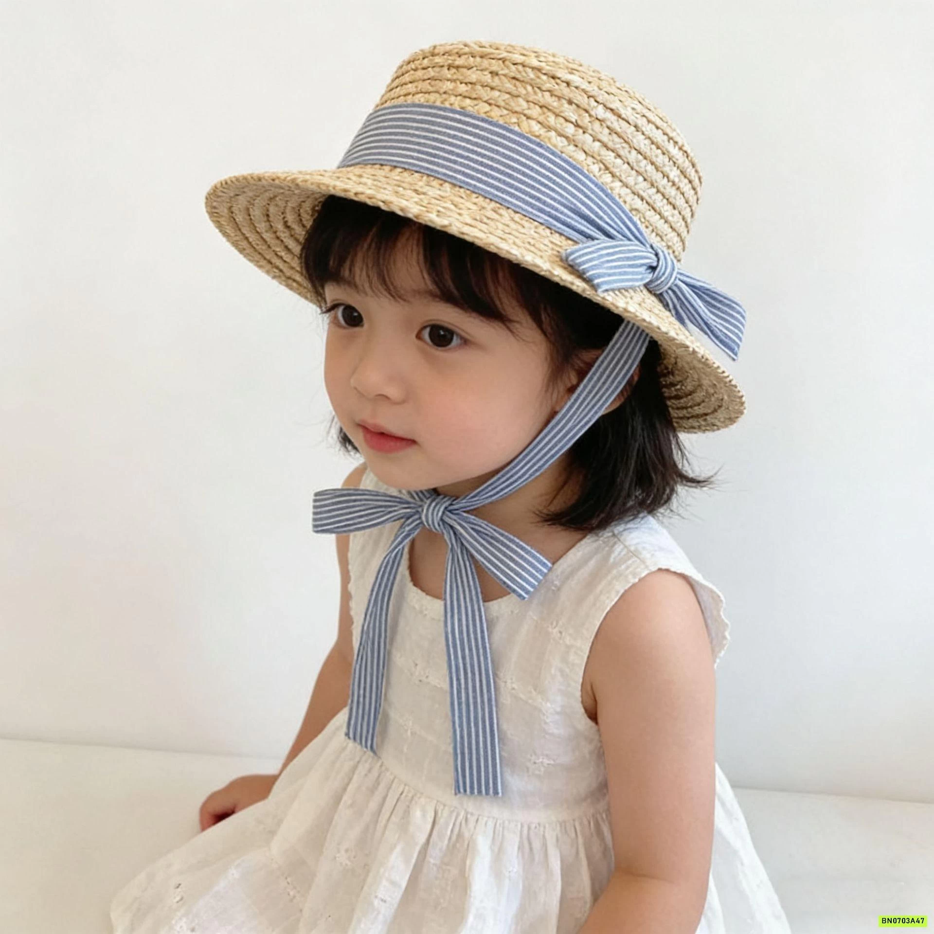 MŨ CÓI CHÓP PHẲNG TÁN RỘNG