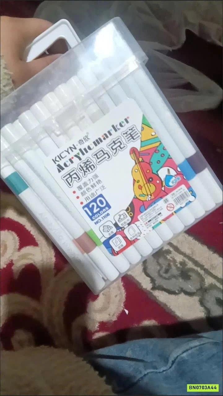 HỘP 60 MÀU ACYLICMAKER