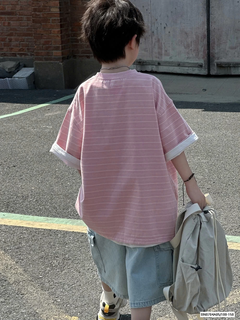 ÁO HỒNG KẺ MIX SHORT JEANS