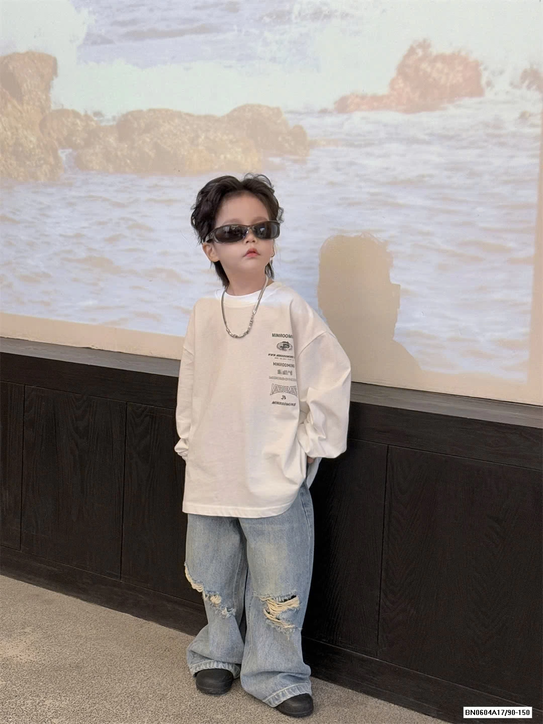 JEANS SUÔNG RÁCH GỐI