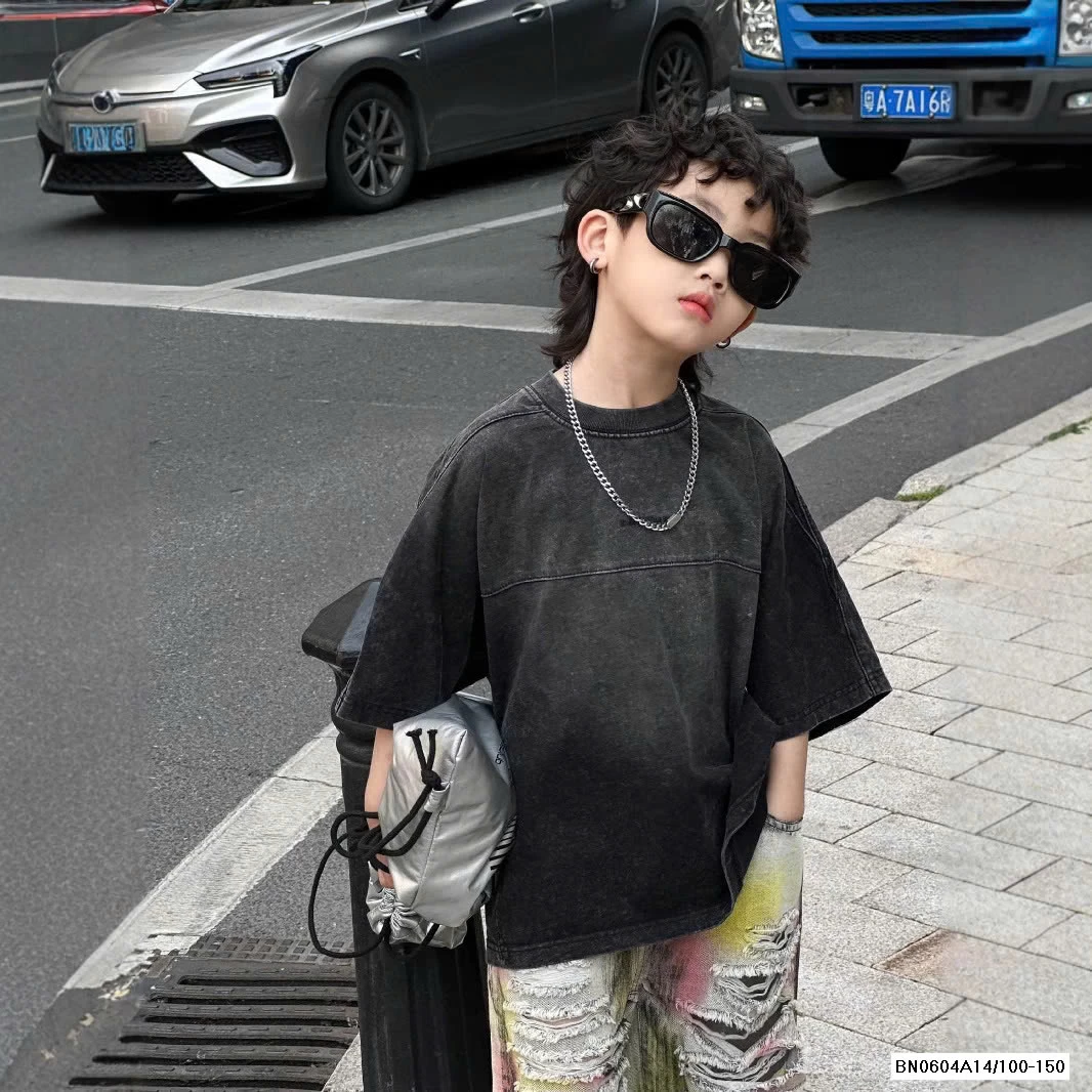 ÁO ĐEN MIX SHORT JEANS RÁCH