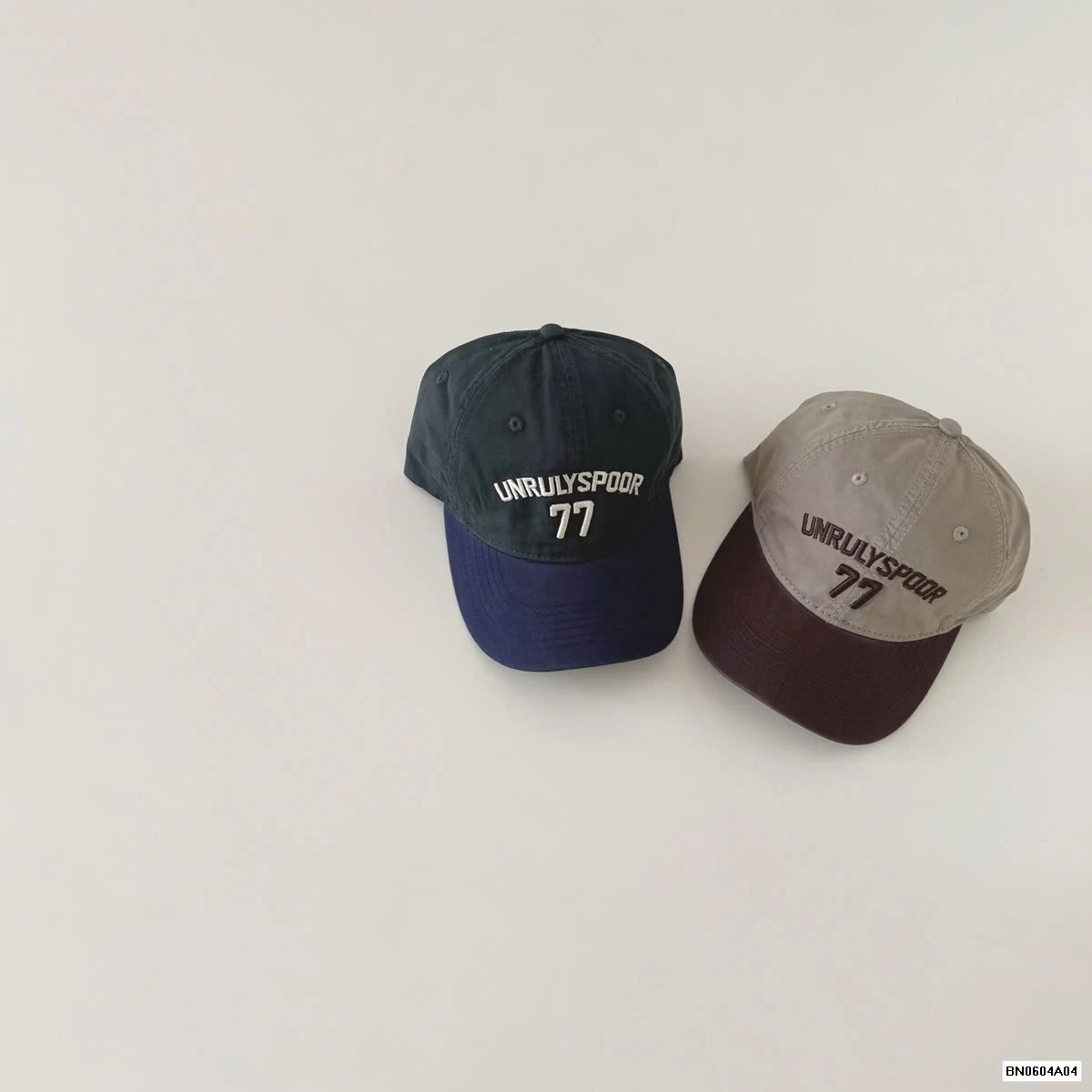 MŨ KẾT PHỐI MÀU THÊU SỐ 77