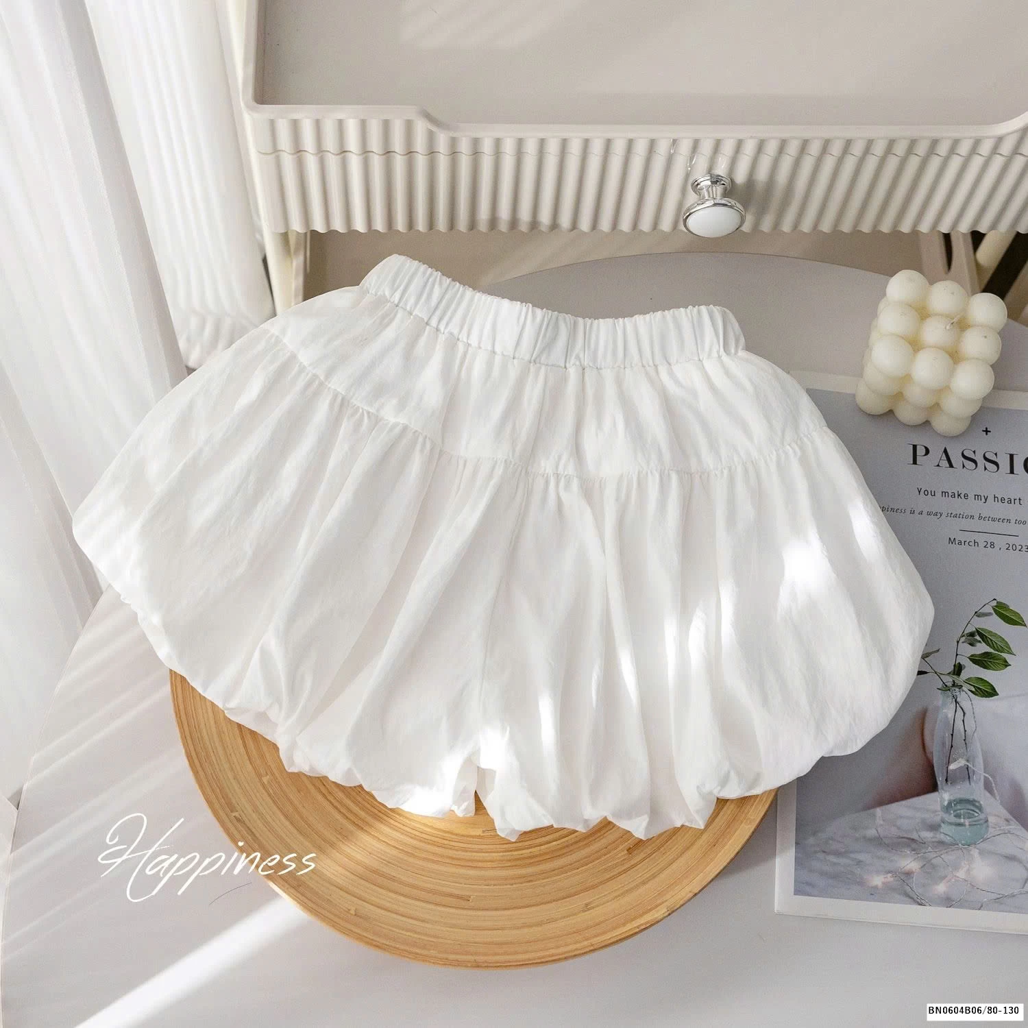 QUẦN BÍ ĐÍNH NƠ