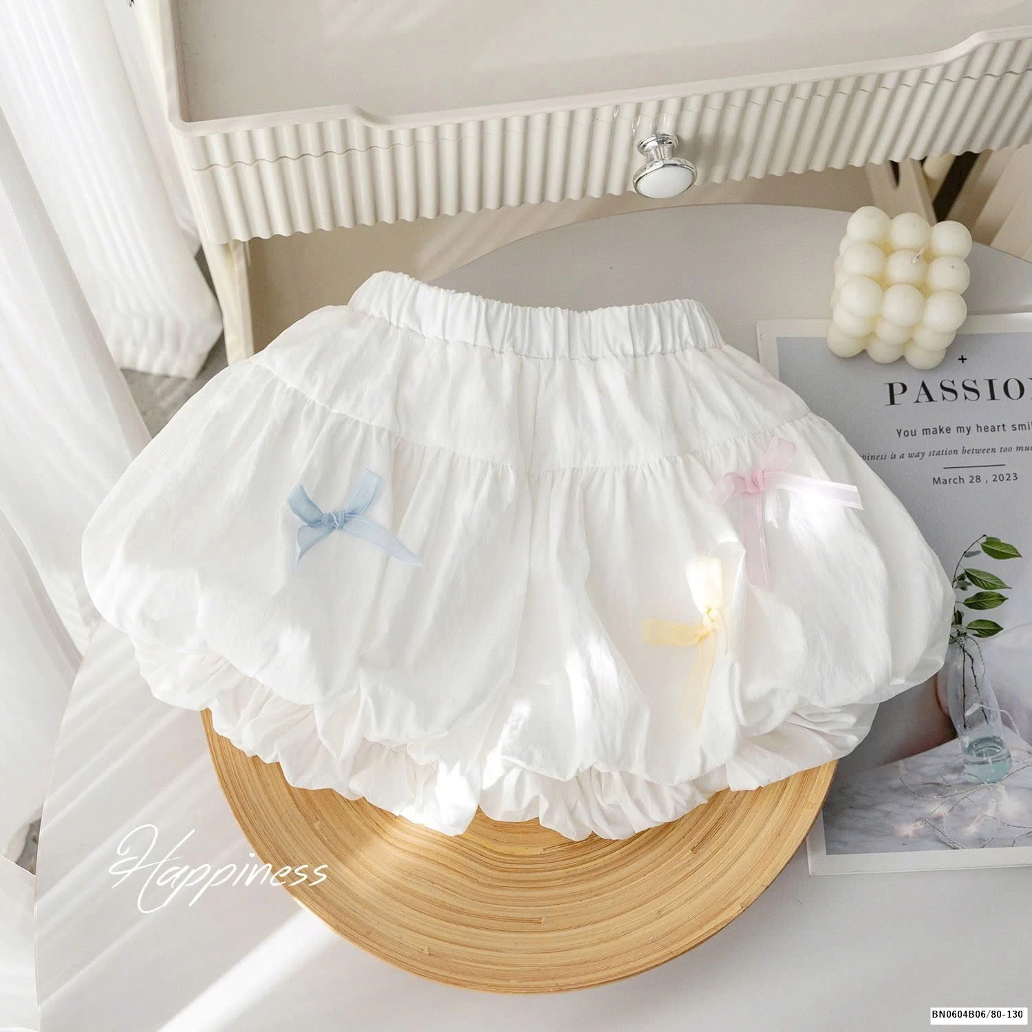 QUẦN BÍ ĐÍNH NƠ