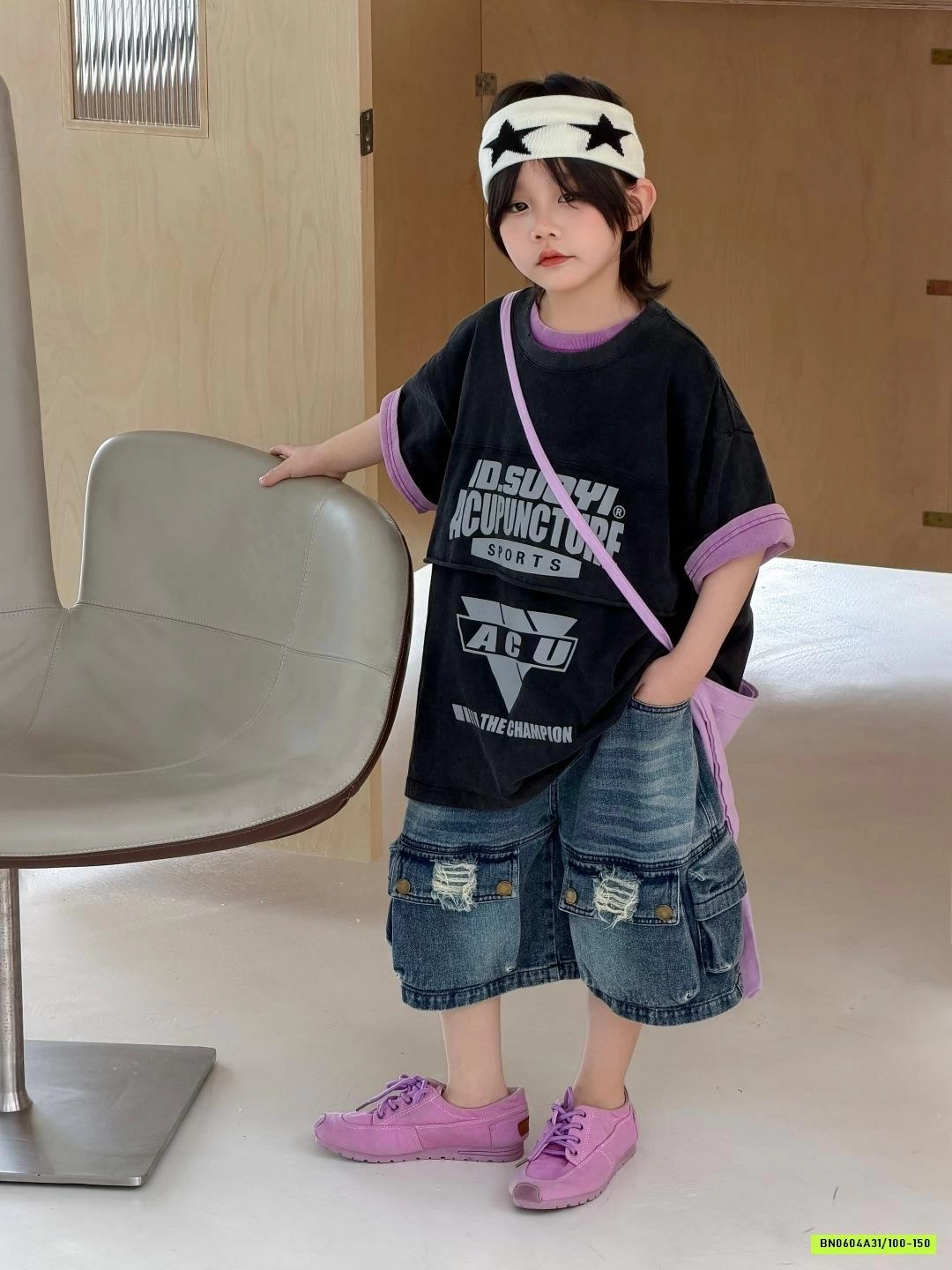 ÁO THUN ĐEN IN CHỮ CÁ TÍNH