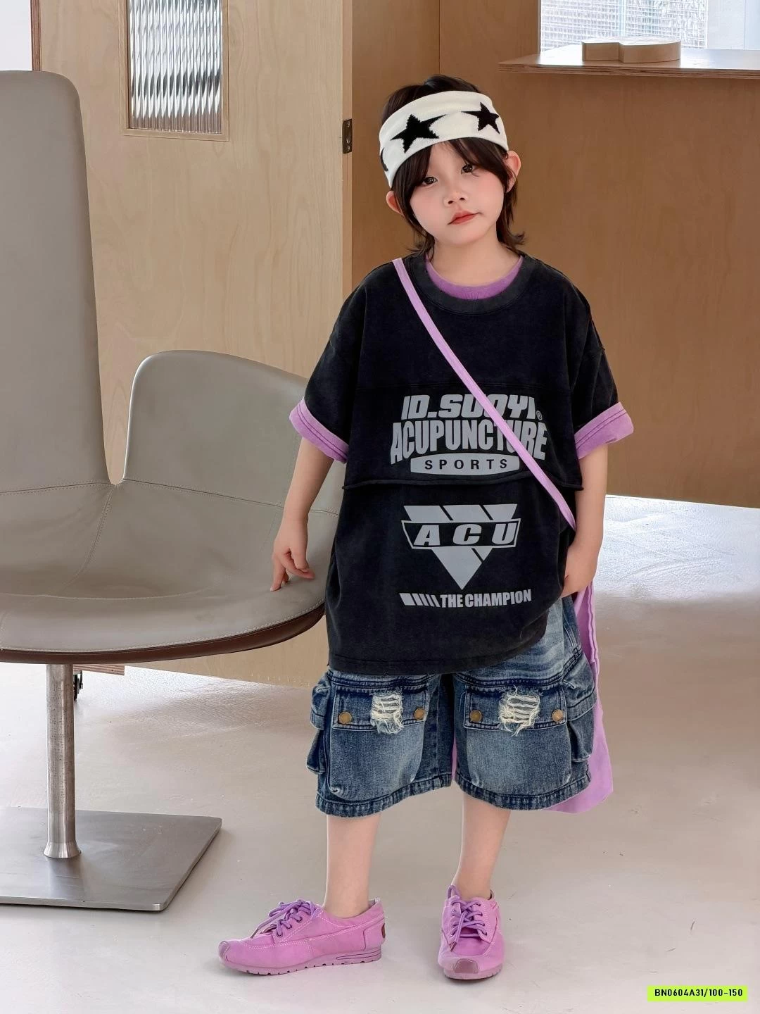 ÁO THUN ĐEN IN CHỮ CÁ TÍNH