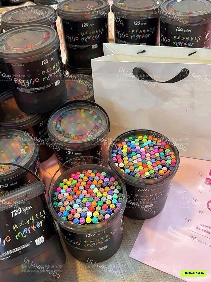 HỘP 120 MÀU ACRYLIC