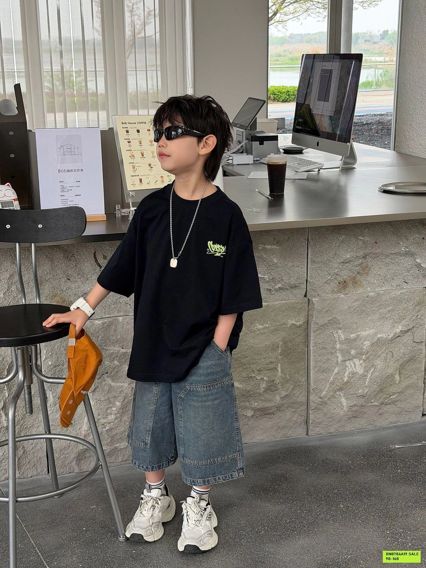 ÁO THUN IN XE TĂNG SAU LƯNG FANSHU