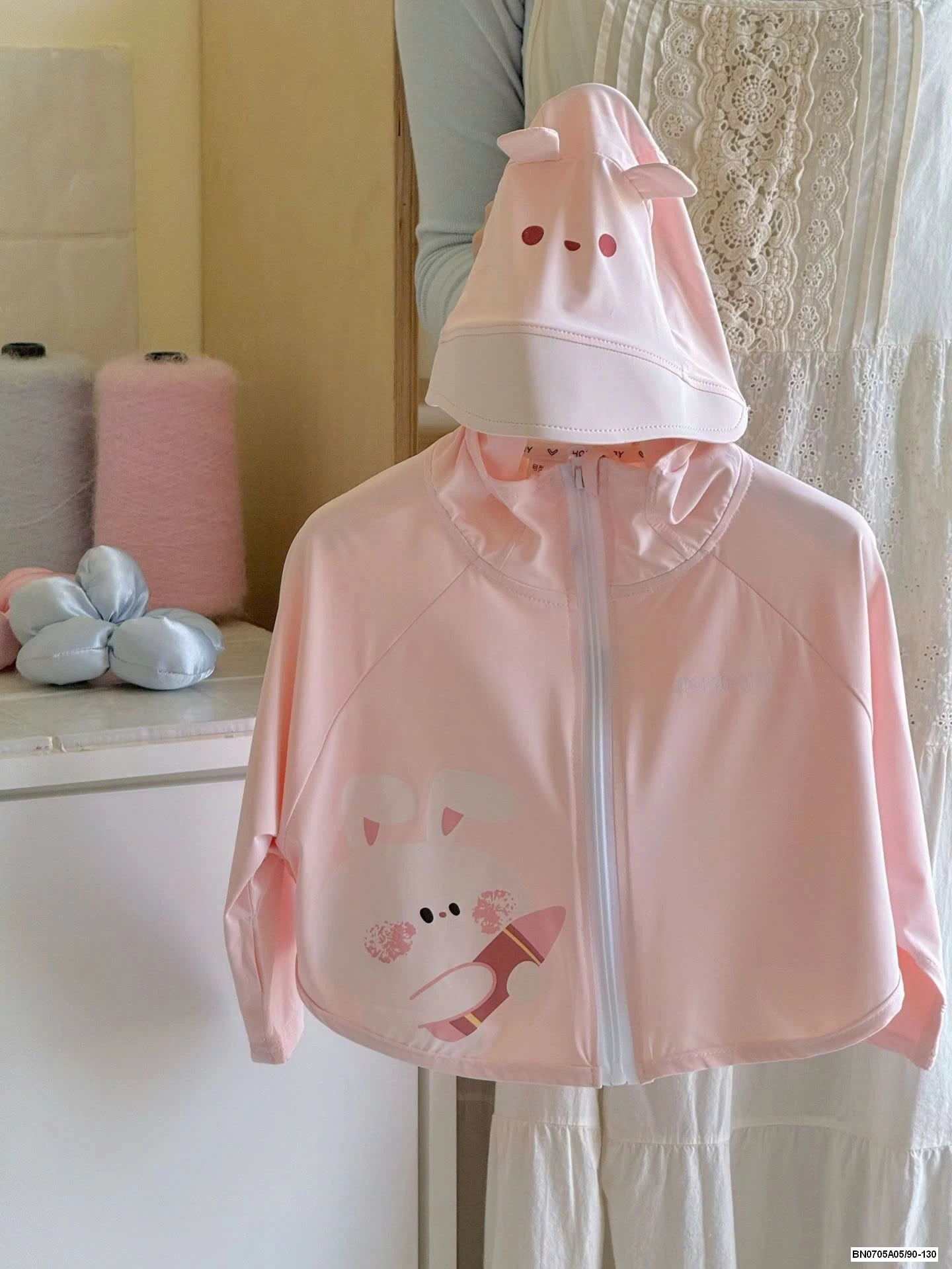 KHOÁC NẮNG CHO BÉ