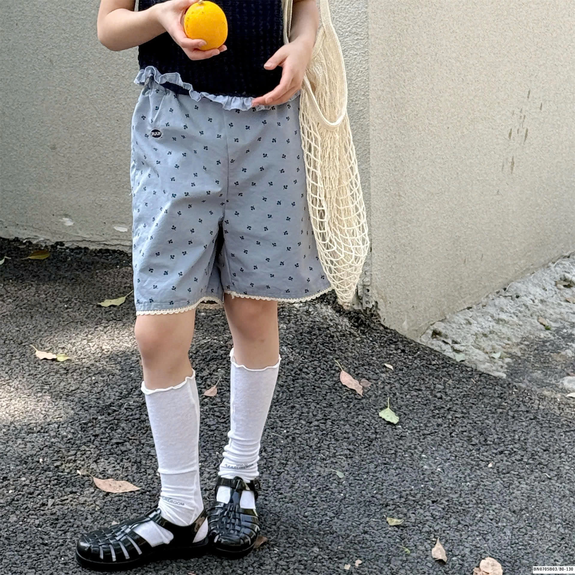 SHORT THÔ IN HOA NHÍ  VIỀN REN ADBABY