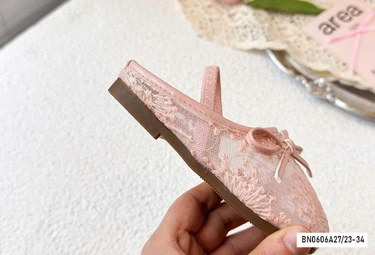 SỤC LƯỚI THÊU GẮN NƠ