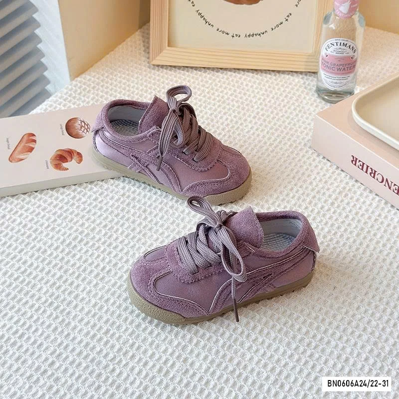 GIÀY THỂ THAO PHỐI MÀU BUỘC DÂY