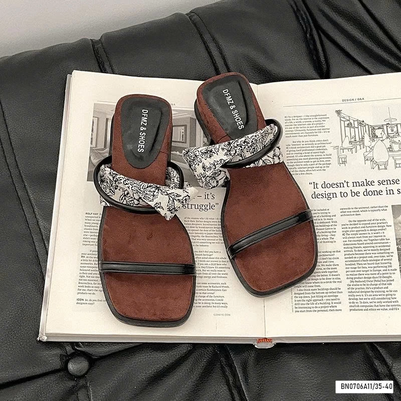 DÉP LÊ QUAI MẢNH HOA VĂN