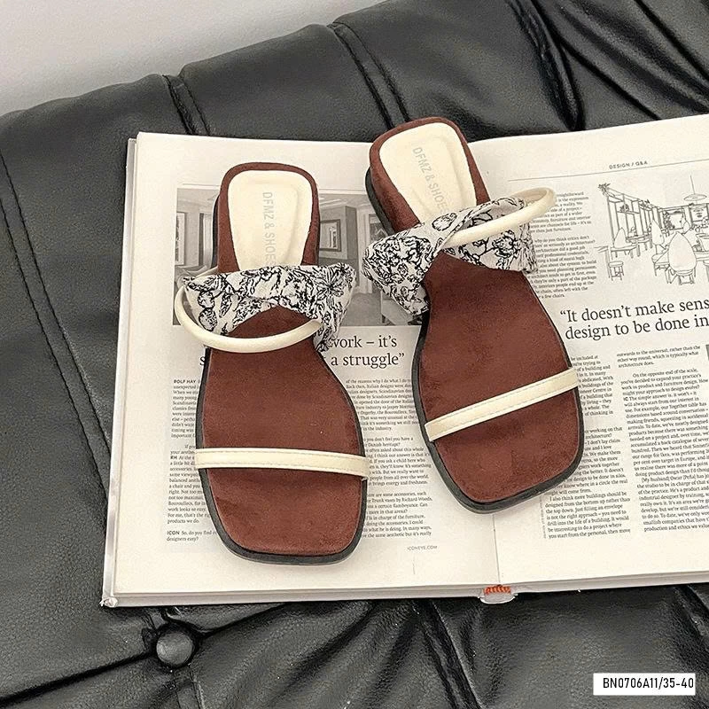 DÉP LÊ QUAI MẢNH HOA VĂN