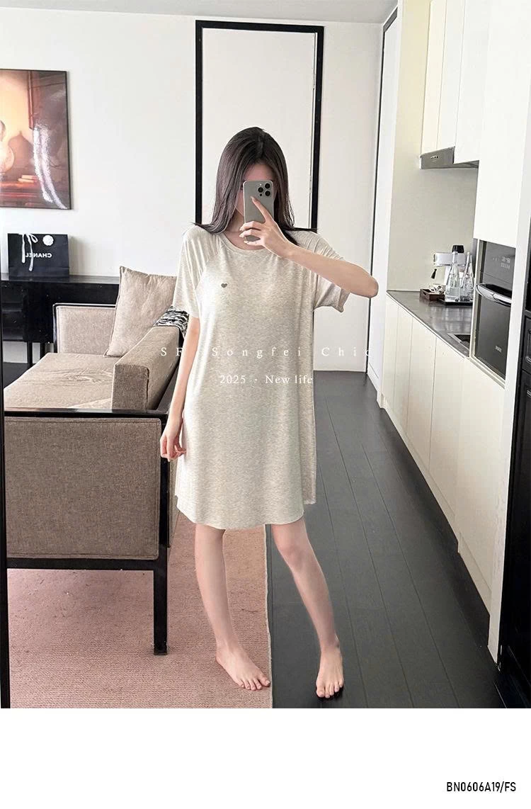 ĐẦM/BỘ NGỦ THUN GÂN THÊU TRÁI TIM