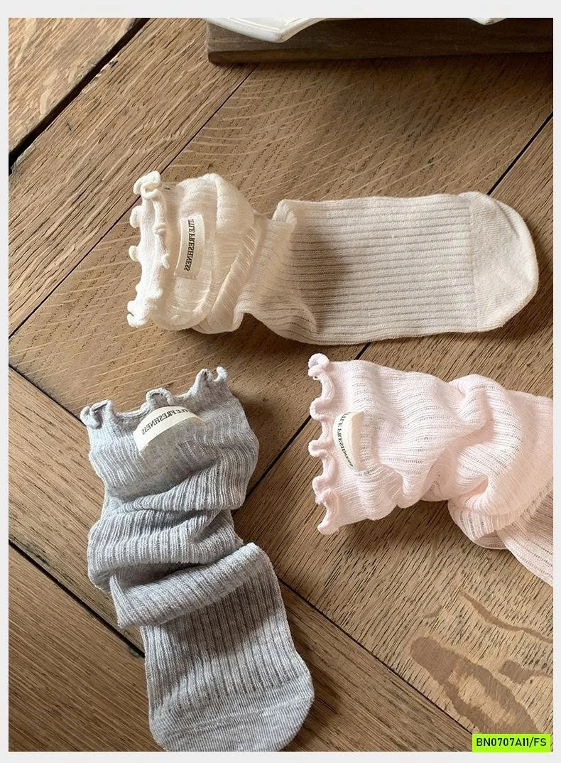 TẤT LƯỚI VIỀN BÈO GẮN MÁC NGANG GỐI