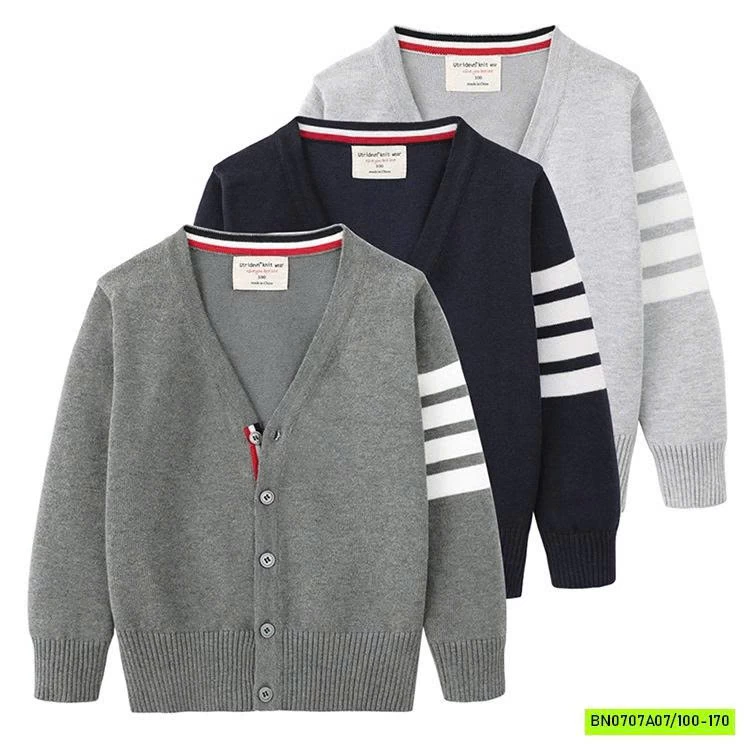 KHOÁC LEN VẠCH TAY XUẤT DƯ