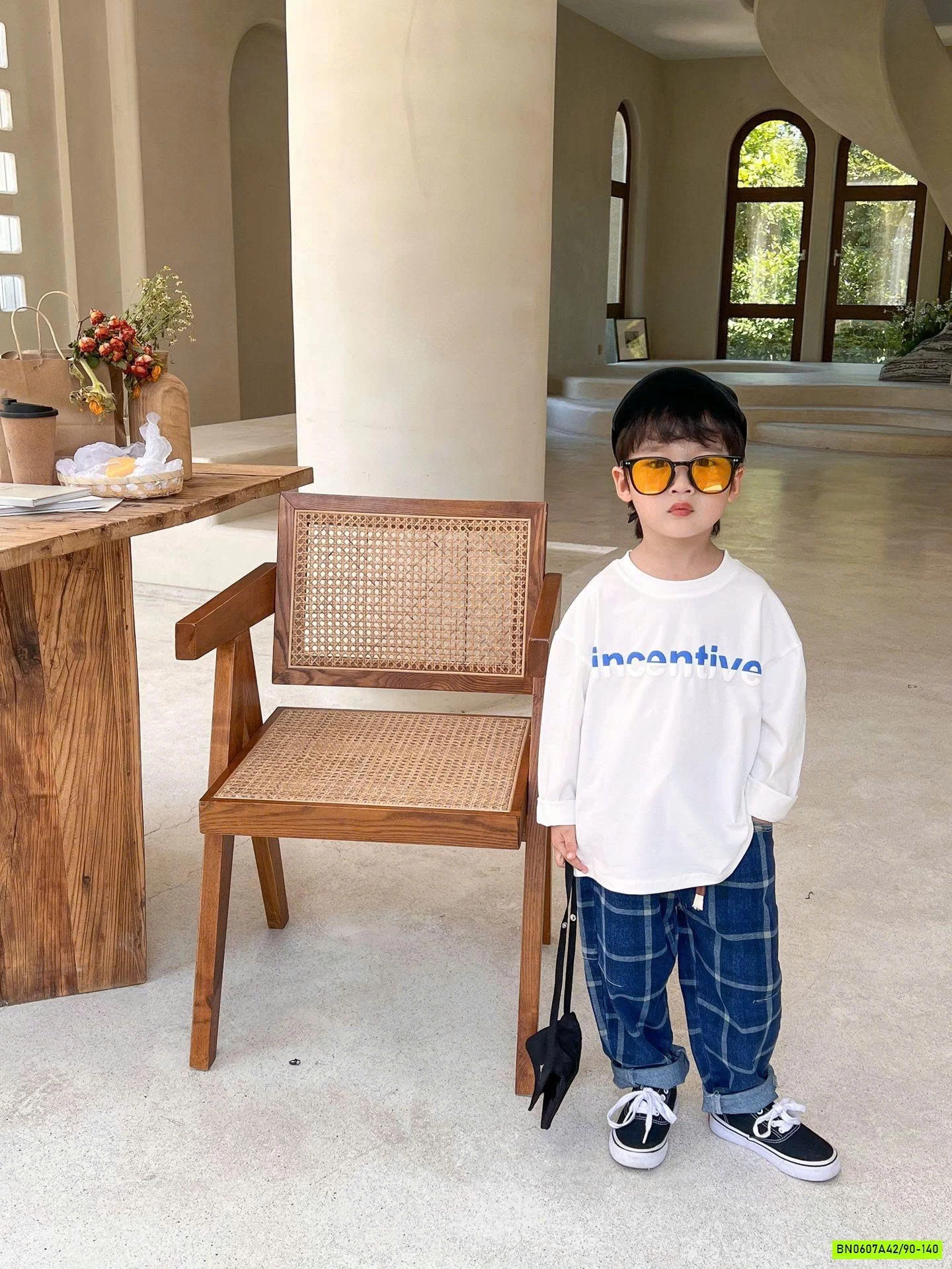 ÁO THUN DÀI TAY CHỮ NỔI