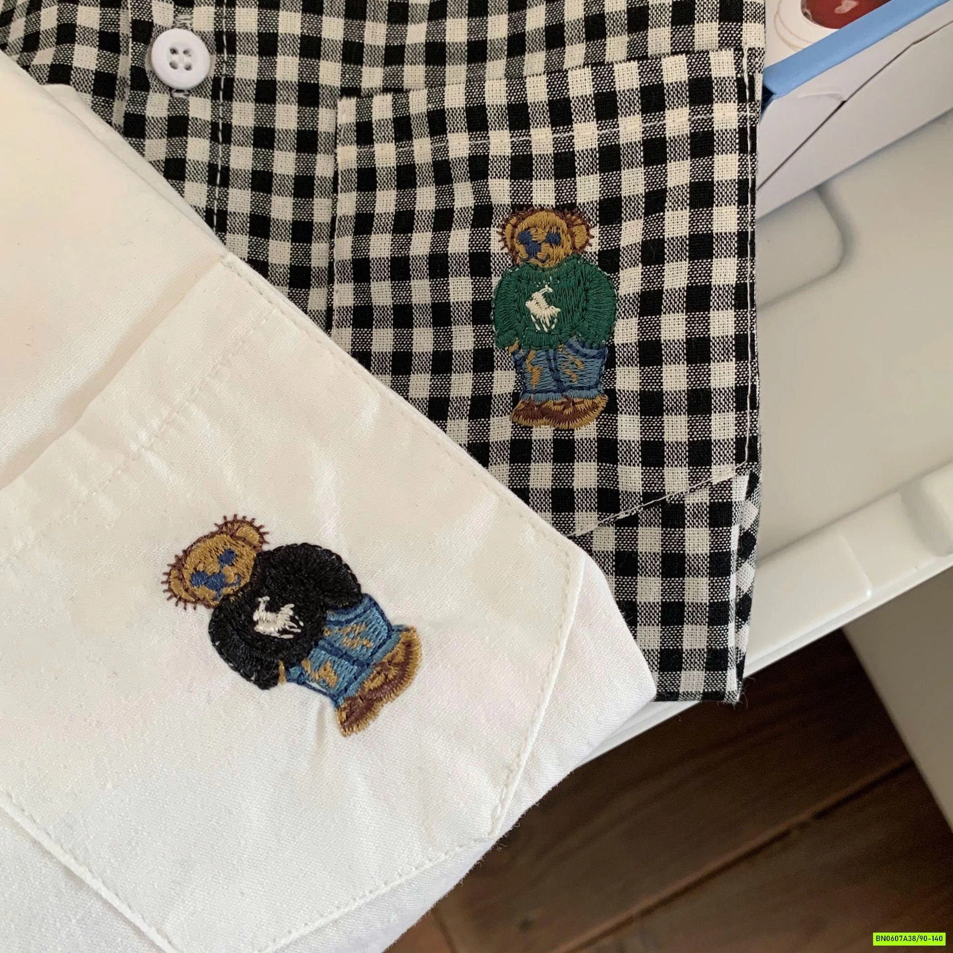 SƠ MI CỔ ĐỨC LOGO GẤU