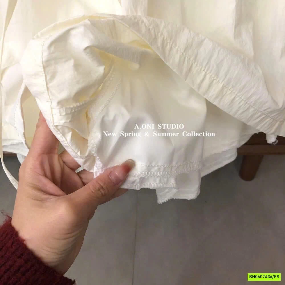 SÉT KHOÁC GIÓ+SHORT NỮ