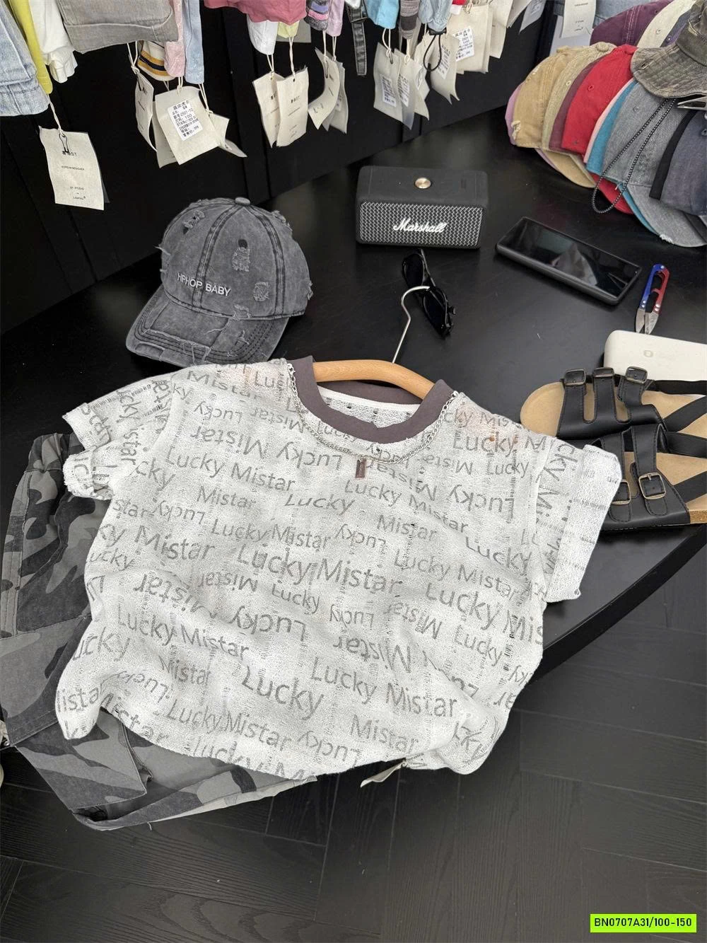 ÁO THUN GIẤY CHỮ LUCKY