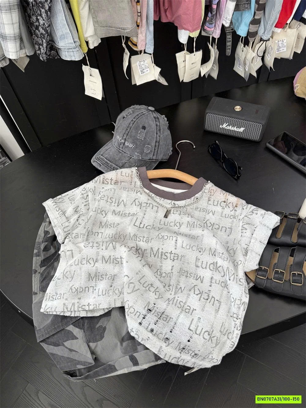 ÁO THUN GIẤY CHỮ LUCKY