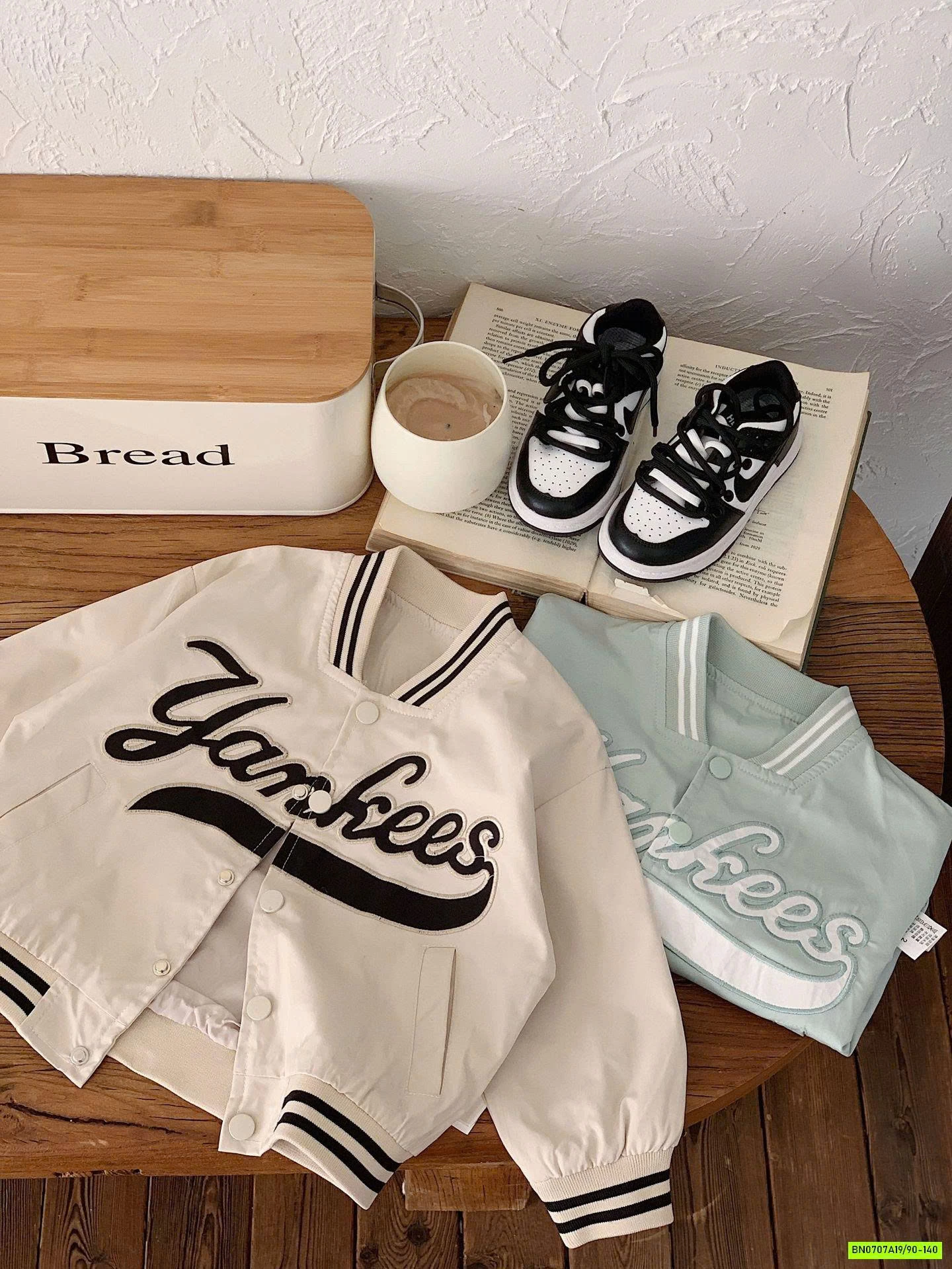 BOMBER GIÓ THÊU CHỮ