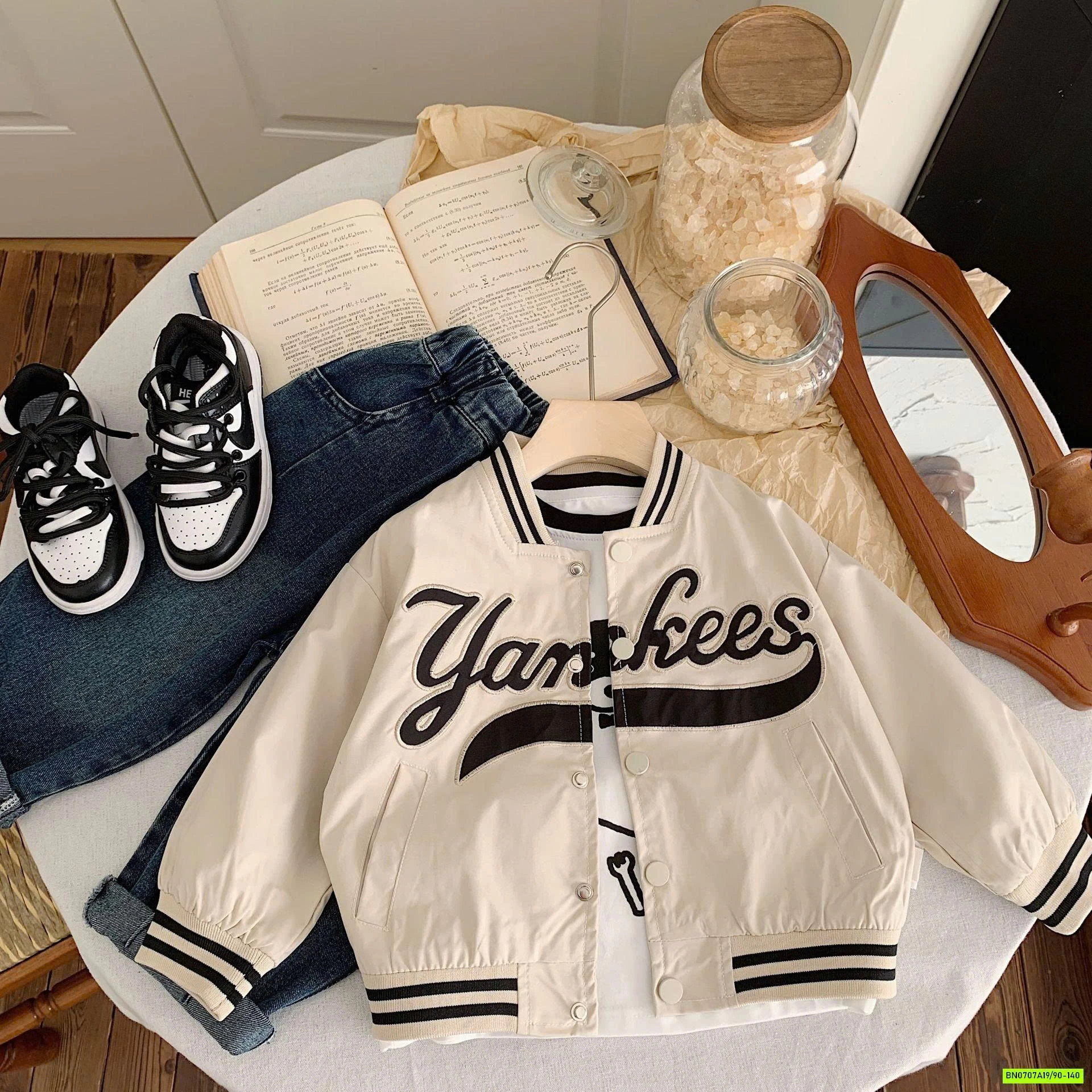 BOMBER GIÓ THÊU CHỮ