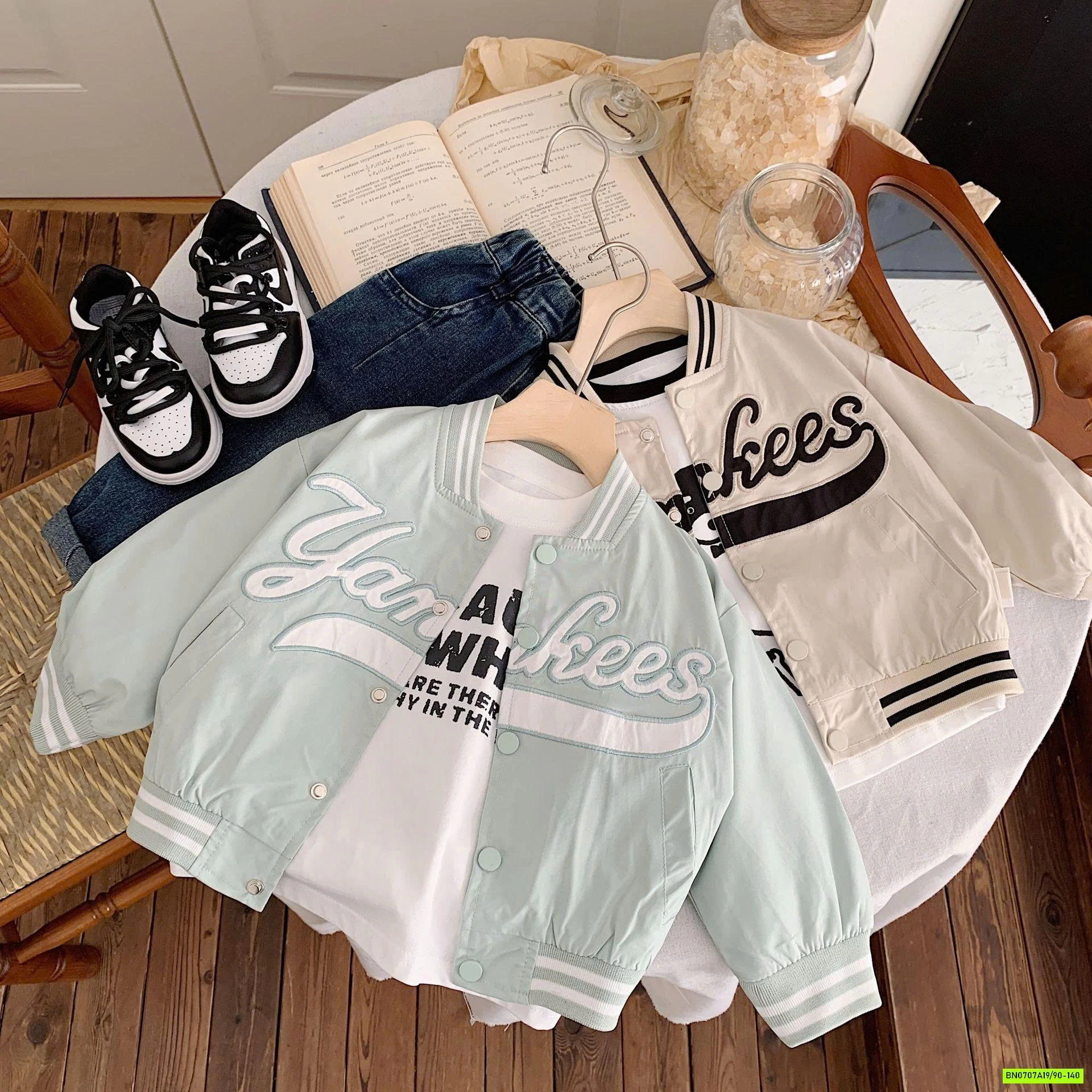 BOMBER GIÓ THÊU CHỮ