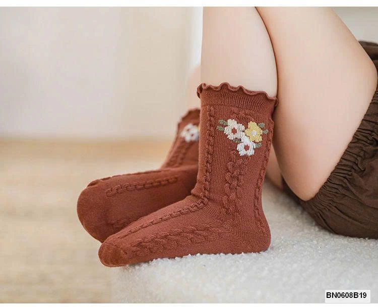 SÉT5 ĐÔI TẤT HOA CAO CỔ