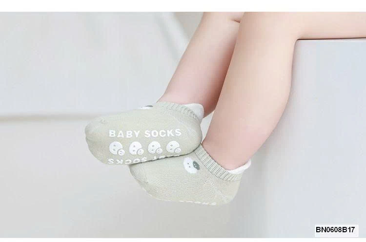 SÉT 3 đôi TẤT CHỐNG TRƯỢT ĐẾ CHỮ