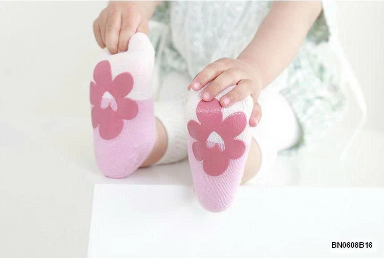 SÉT 5 Đ TẤT CHỐNG TRƯỢT ĐẾ HOA 2 MÀU