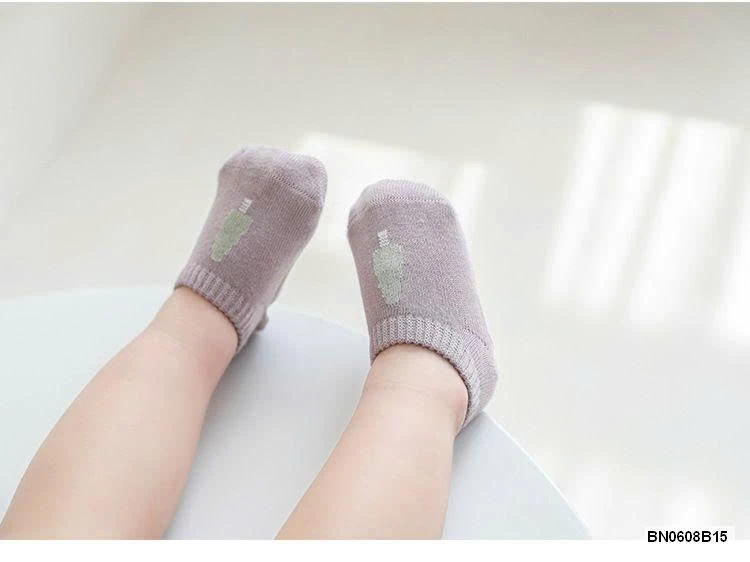 SÉT 5 Đ TẤT CHỐNG TRƯỢT CHO BÉ