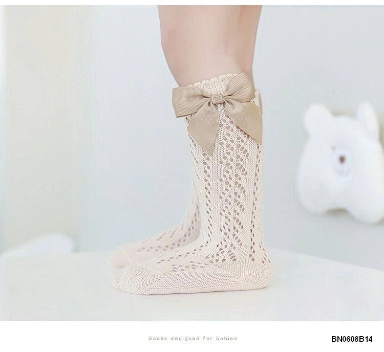 TẤT NƠ CÔNG CHÚA CHO BÉ