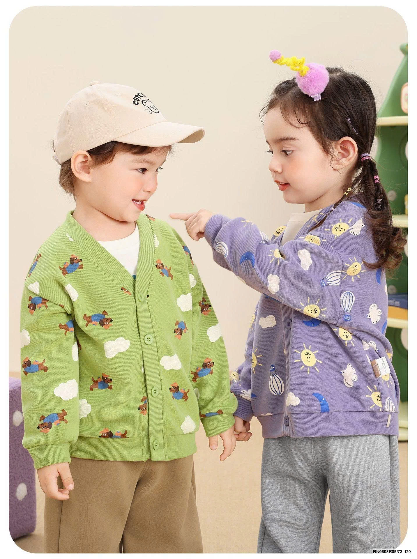 KHOÁC LEN IN HÌNH CHO BÉ