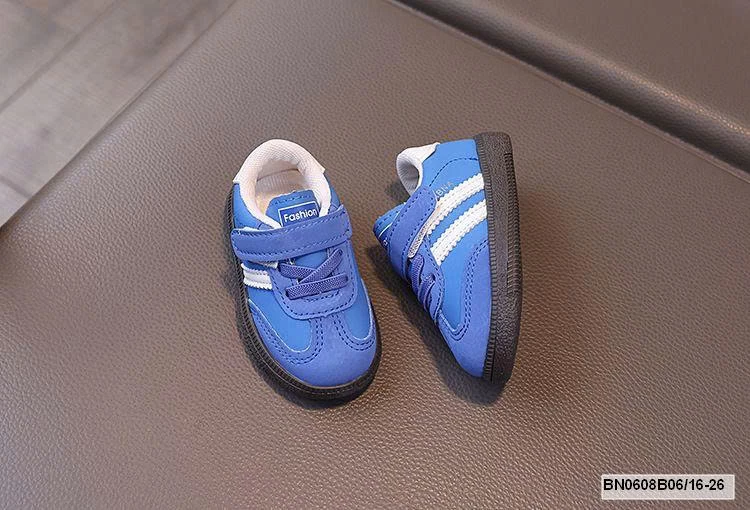 GIÀY THỂ THAO 2 VẠCH SZ NHÍ