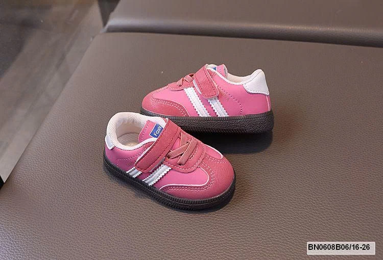 GIÀY THỂ THAO 2 VẠCH SZ NHÍ