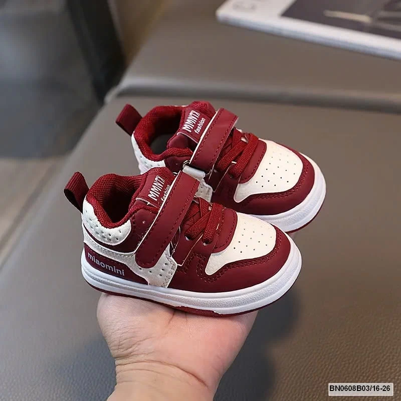 GIÀY THỂ THAO QUAI DÁN SZ NHÍ