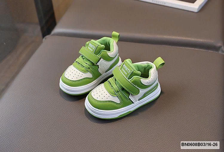 GIÀY THỂ THAO QUAI DÁN SZ NHÍ