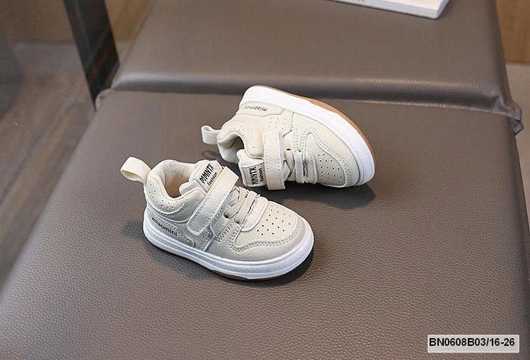 GIÀY THỂ THAO QUAI DÁN SZ NHÍ