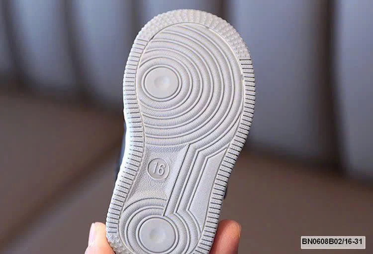 GIÀY THỂ THAO CHO BÉ