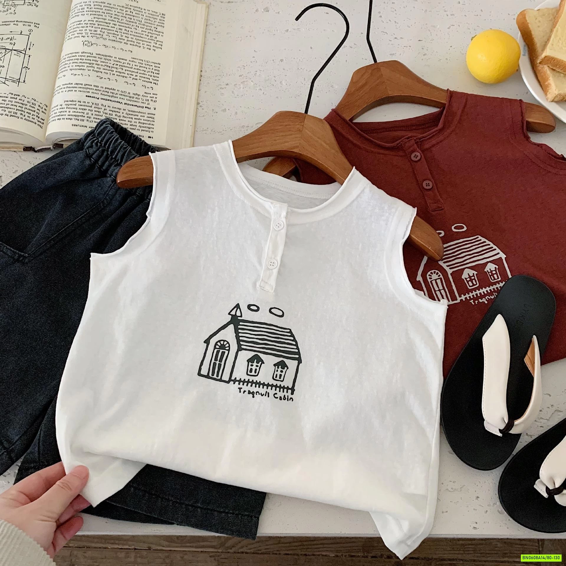 ÁO SÁT NÁCH IN HÌNH NGÔI NHÀ