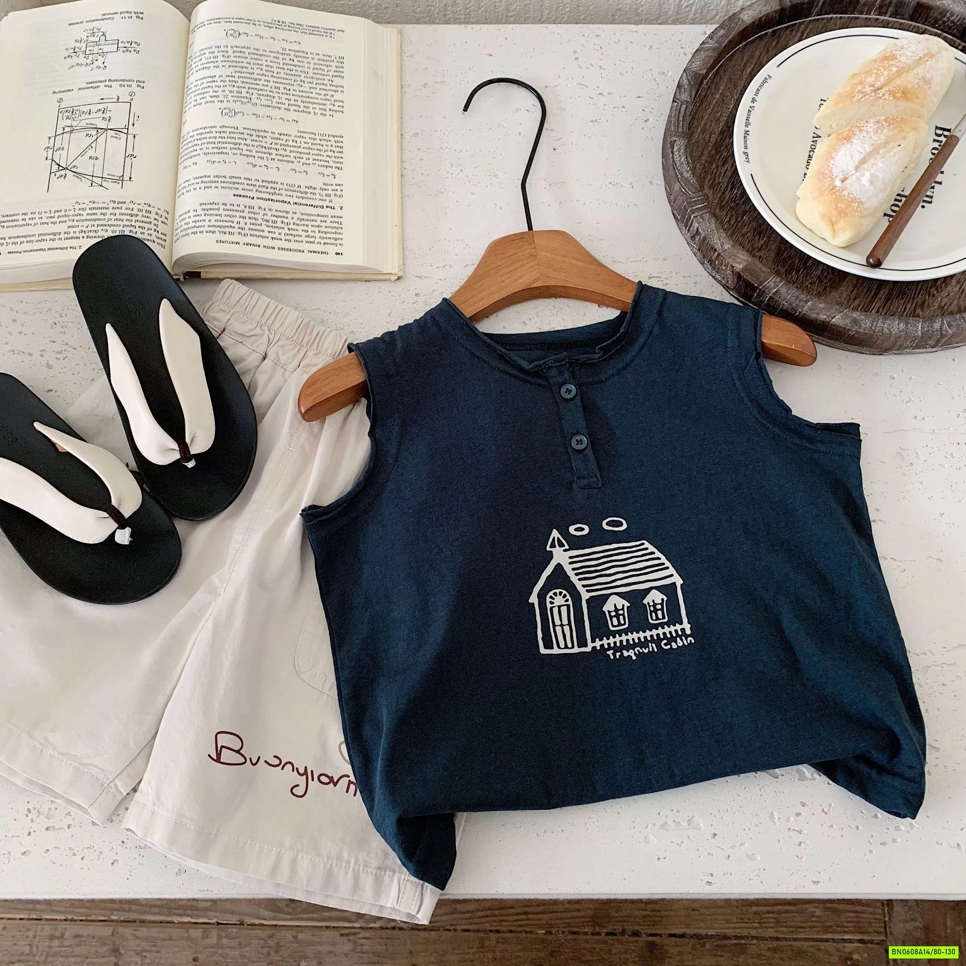 ÁO SÁT NÁCH IN HÌNH NGÔI NHÀ