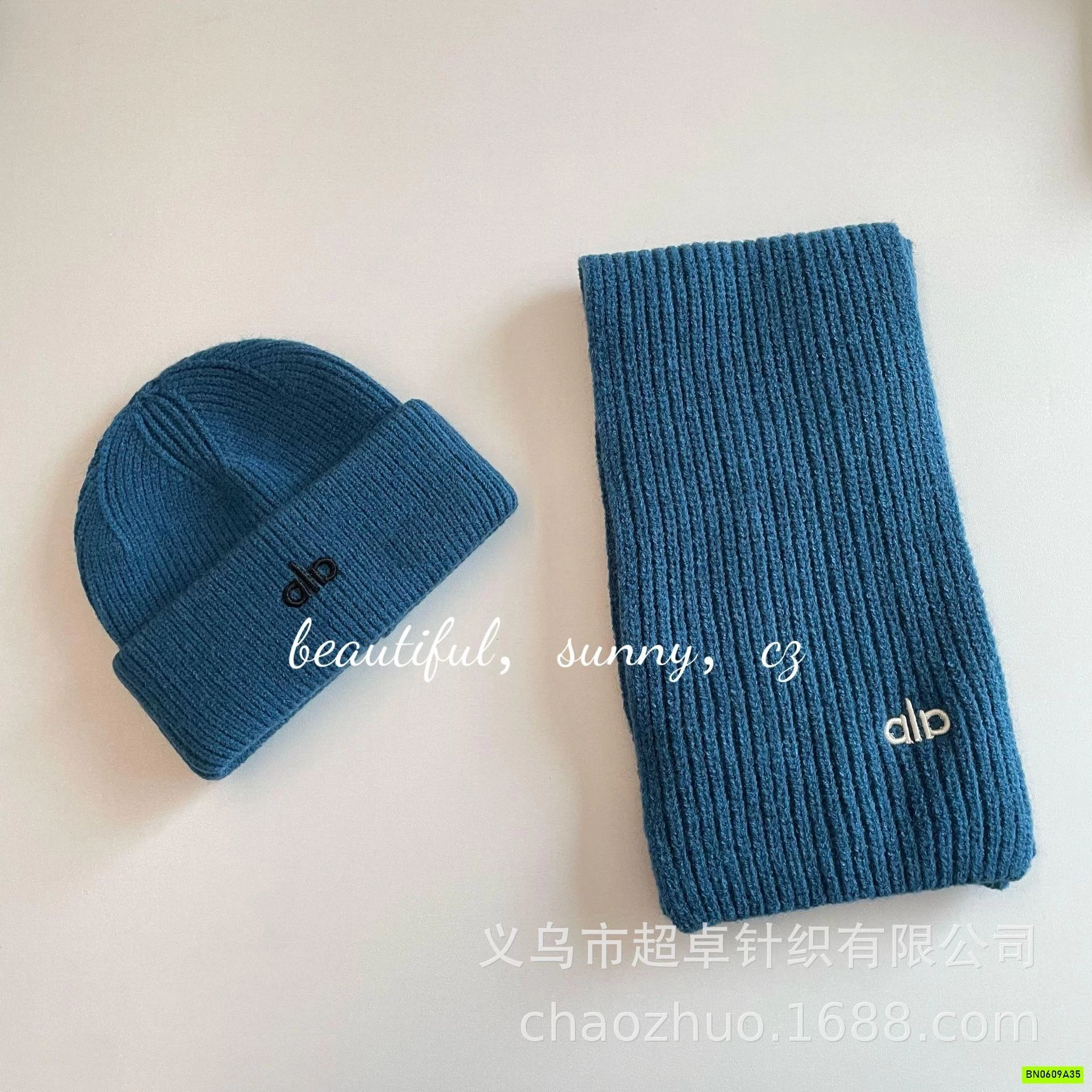 SÉT MŨ + KHĂN LEN THÊU CHỮ ALO