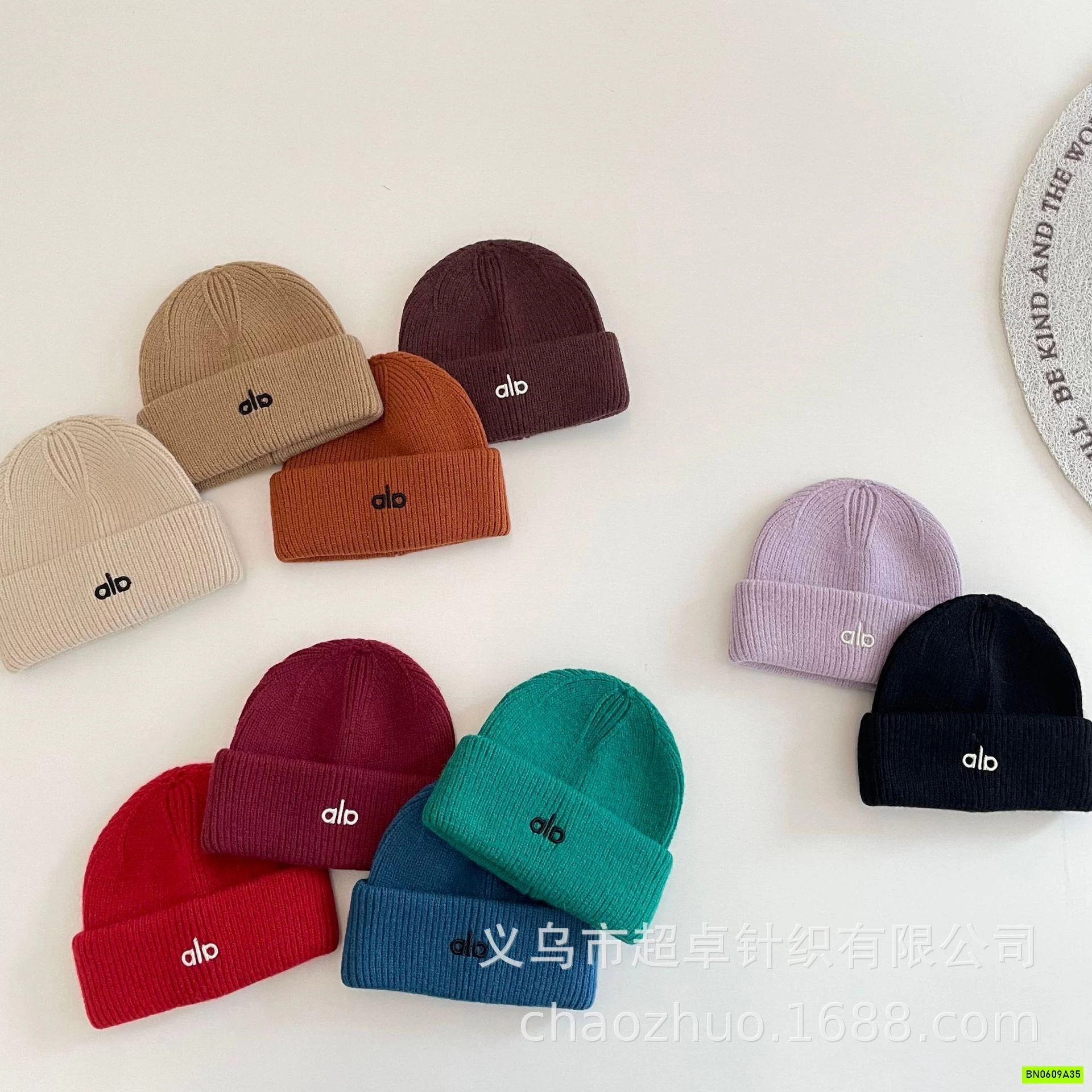 SÉT MŨ + KHĂN LEN THÊU CHỮ ALO