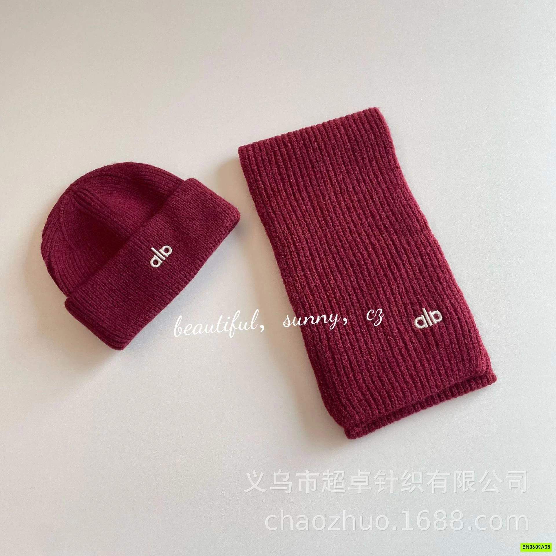 SÉT MŨ + KHĂN LEN THÊU CHỮ ALO