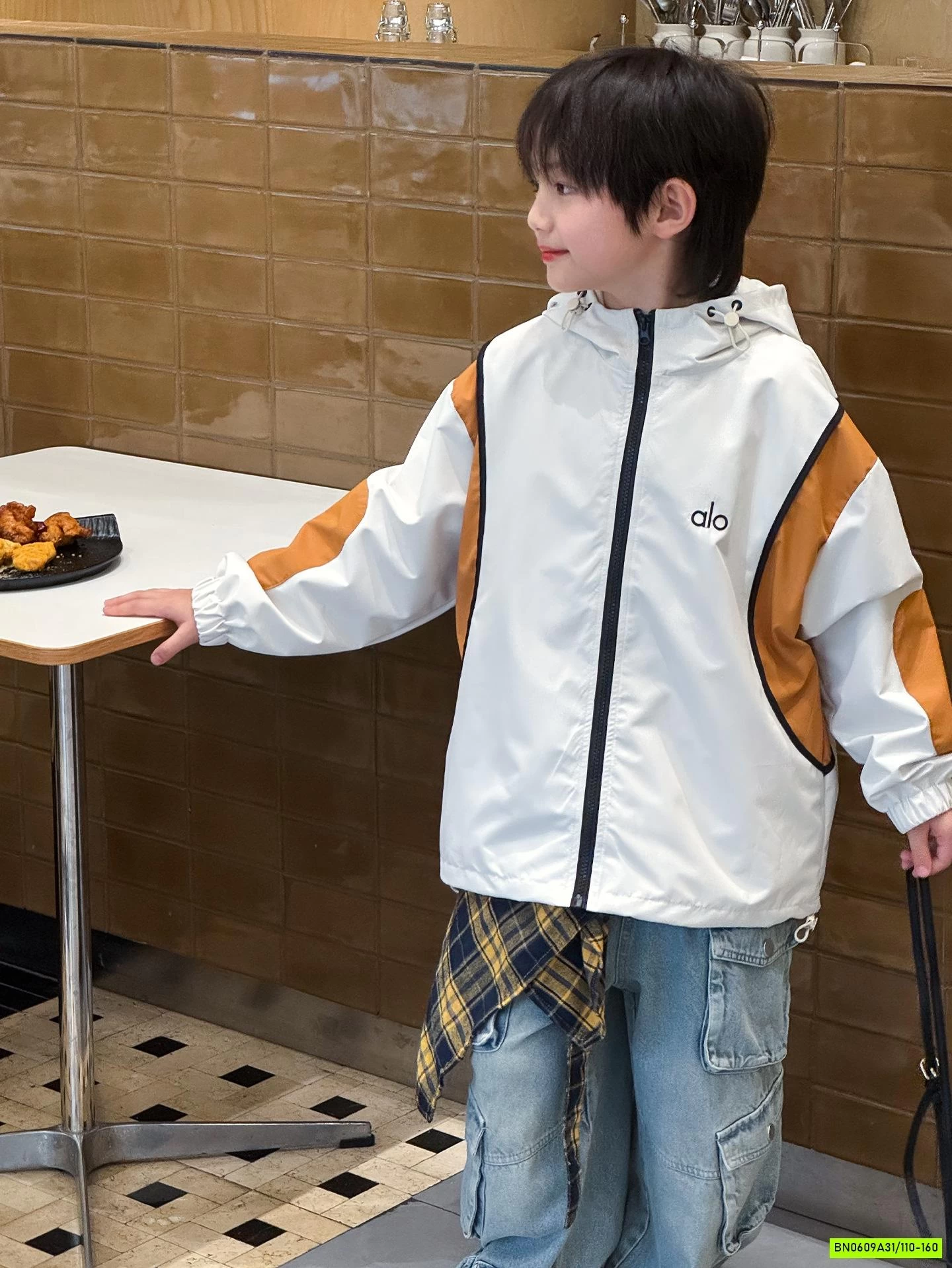 KHOÁC GIÓ PHỐI MÀU ALO