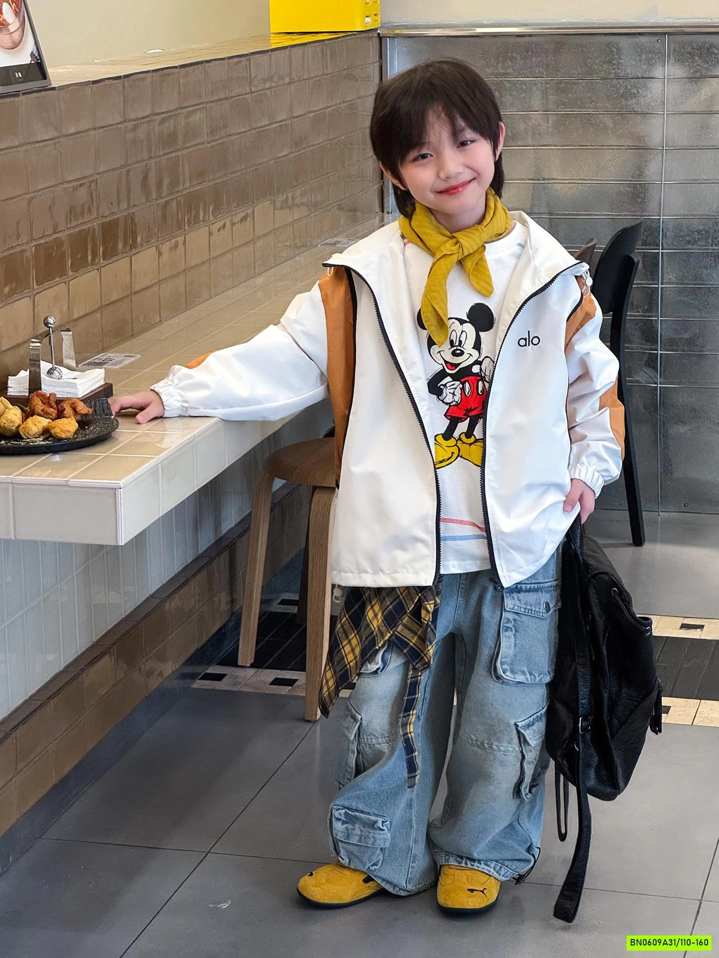 KHOÁC GIÓ PHỐI MÀU ALO